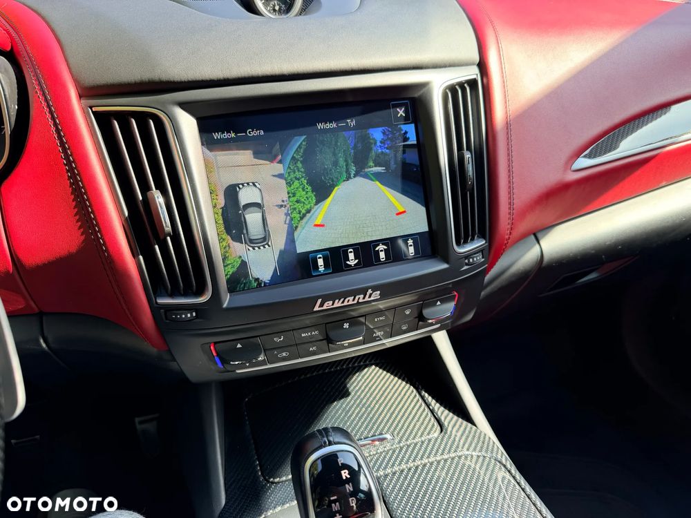 Maserati Levante S Q4 - 23