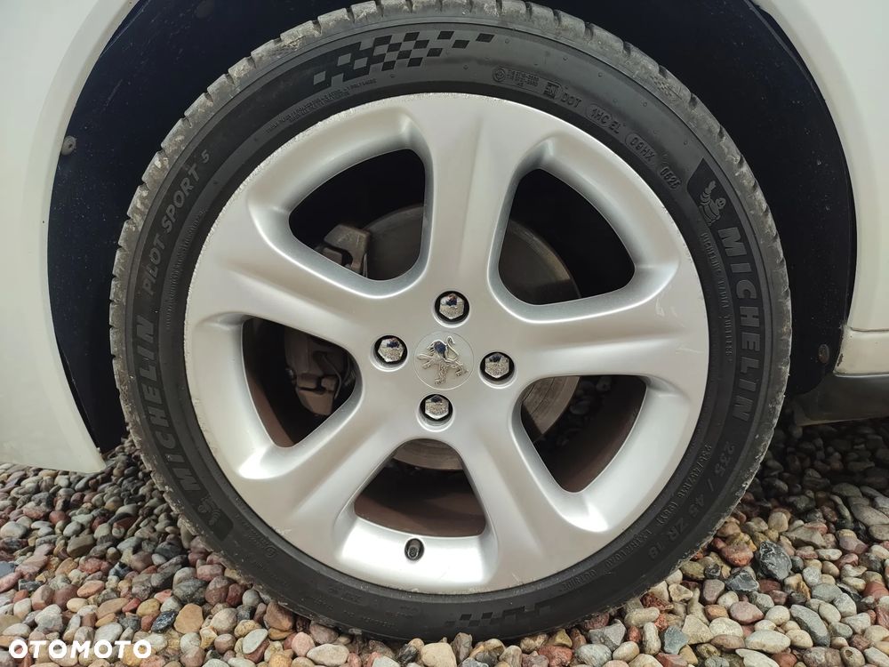 Peugeot 3008 HDi FAP 150 Roland Garros - 14