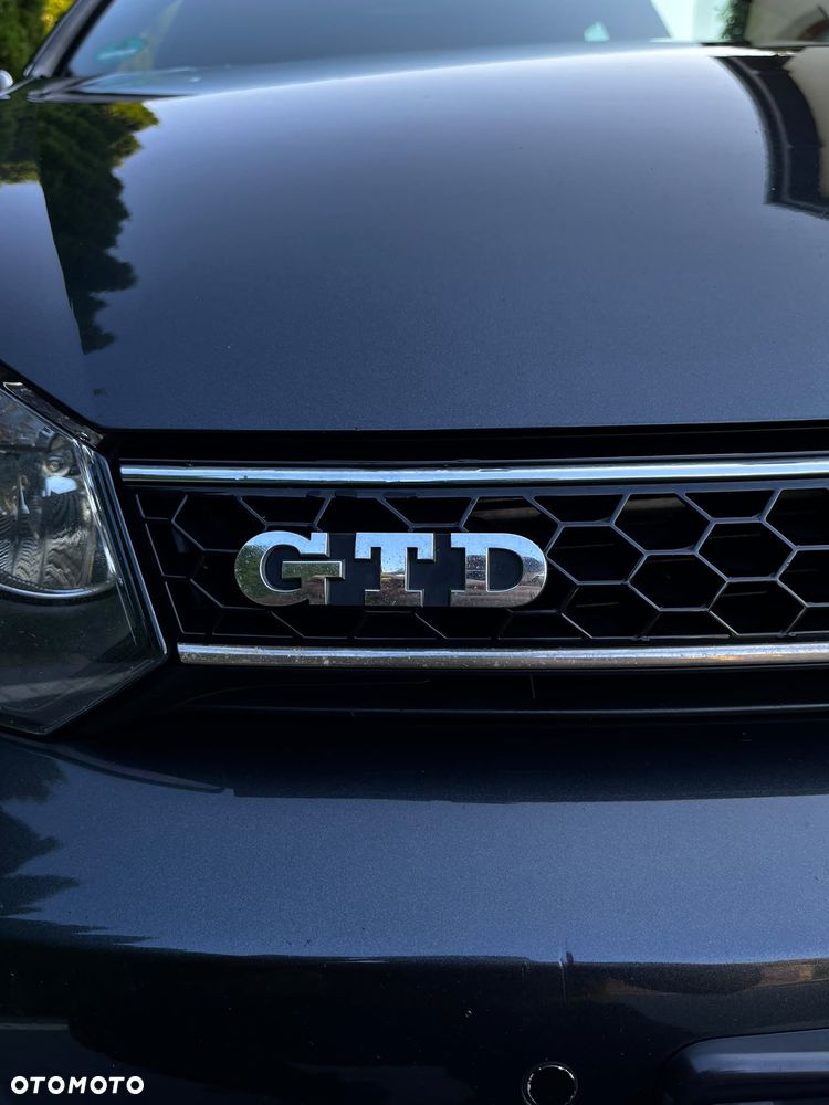 Volkswagen Golf - 3