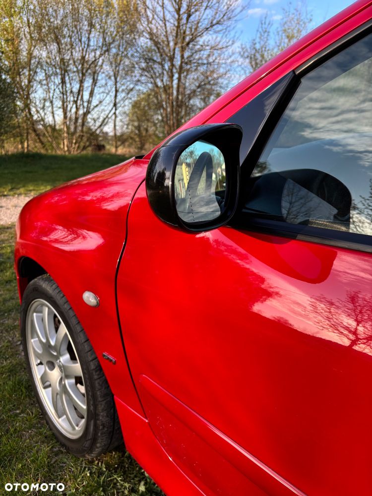 Peugeot 206 - 12