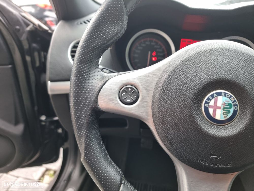 Alfa Romeo 159 Sportwagon 1.9 JTDm 16V Sportiva+ - 17