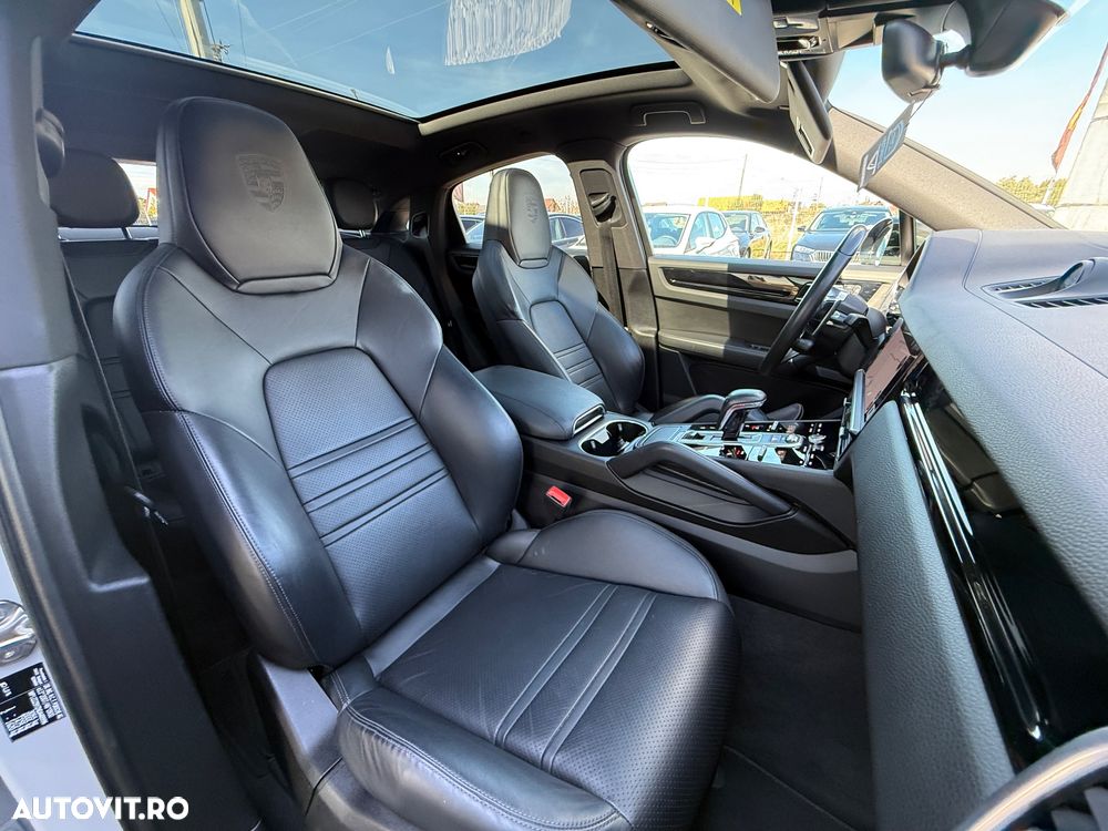 Porsche Cayenne E-Hybrid Tiptronic S Platinum Edition - 24