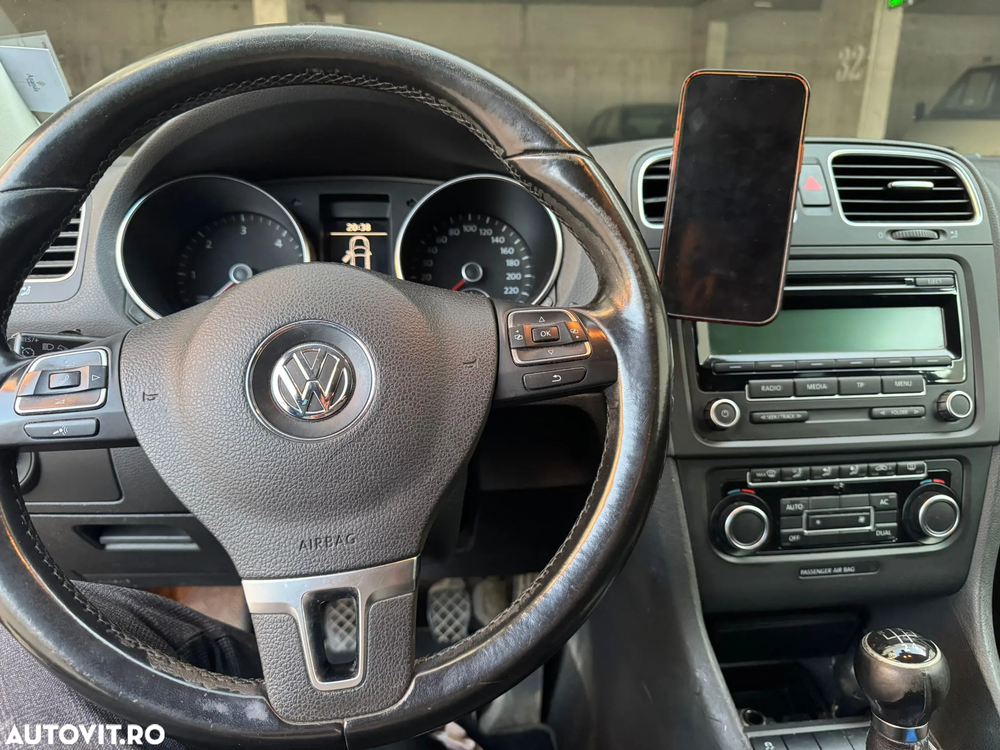 Volkswagen Golf 1.6 TDI DPF BlueMotion Technology Highline - 5