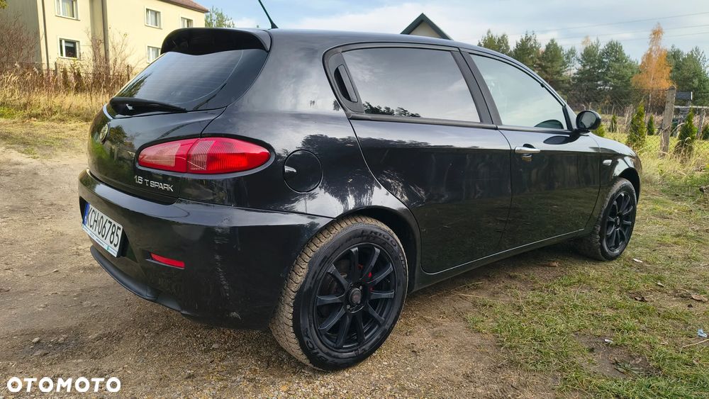 Alfa Romeo 147 1.6 Twin Spark ECO Distinctive - 3