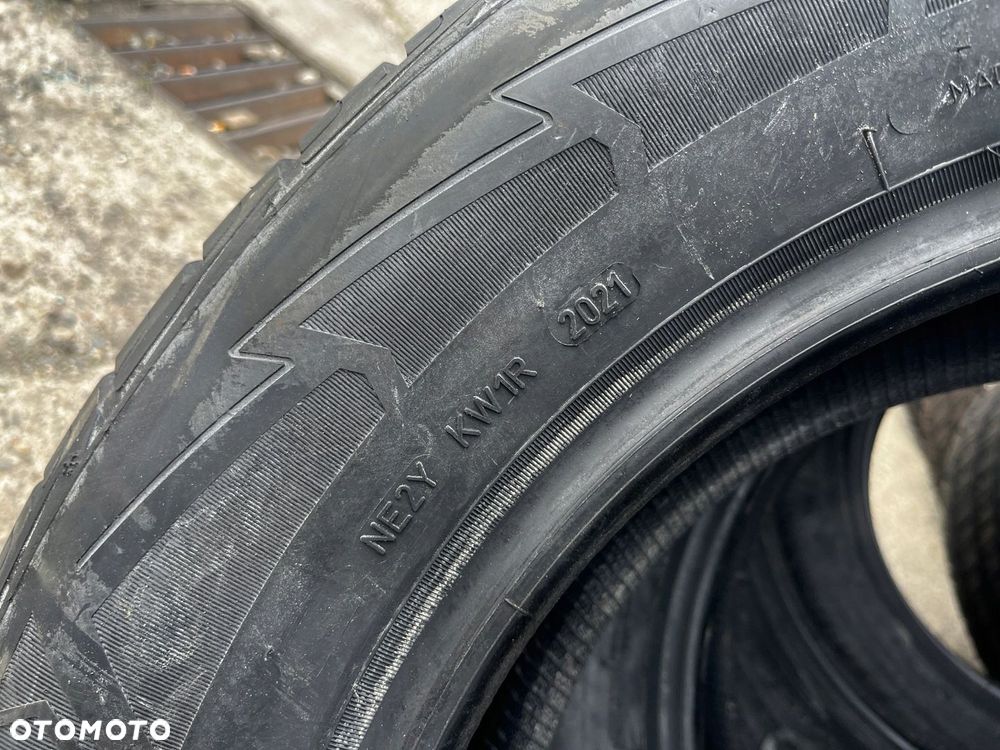 Opony 225/65R17 GOODYEAR UltraGrip Performance SUV GEN-1 - 3