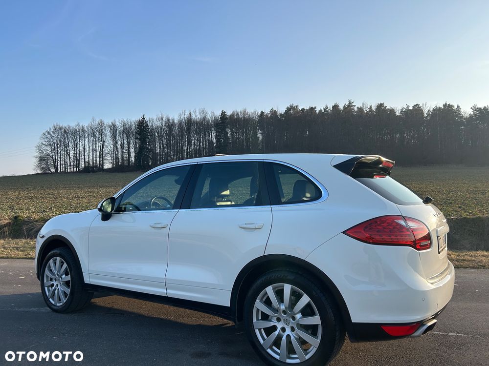 Porsche Cayenne - 5