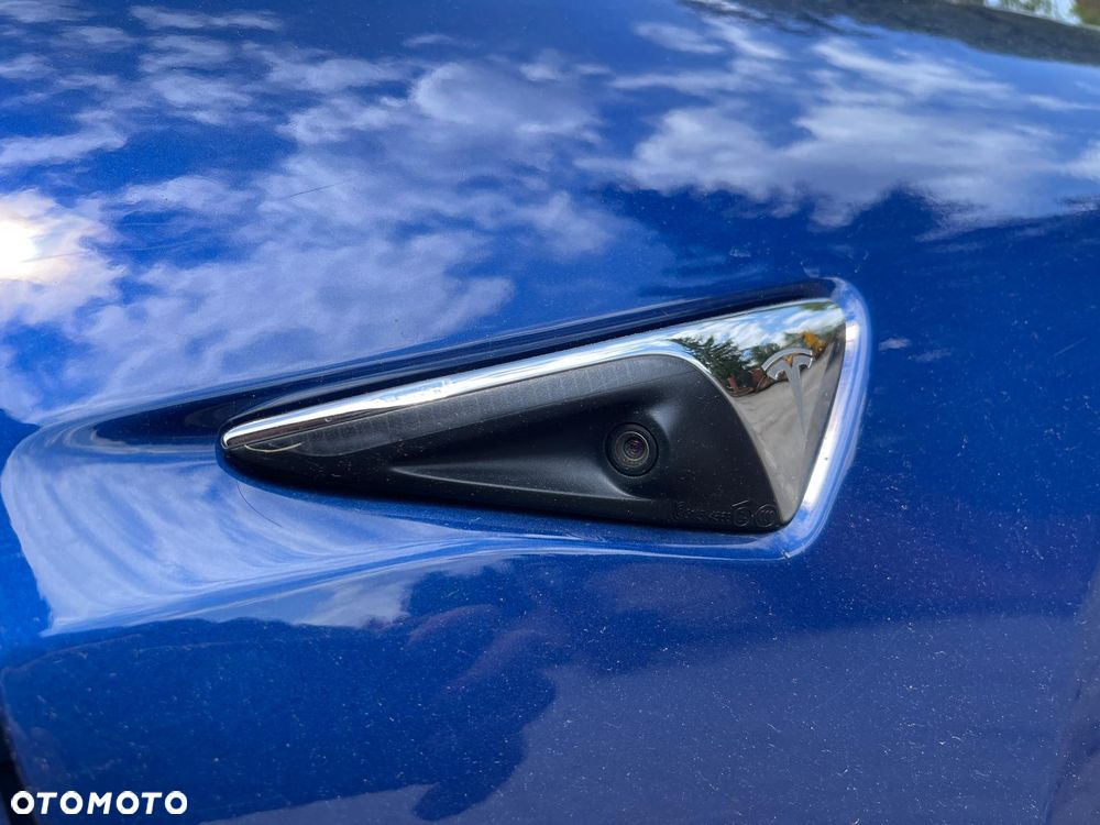 Tesla Model 3 Premium Langstreckenbatterie AWD Dual Motor - 36