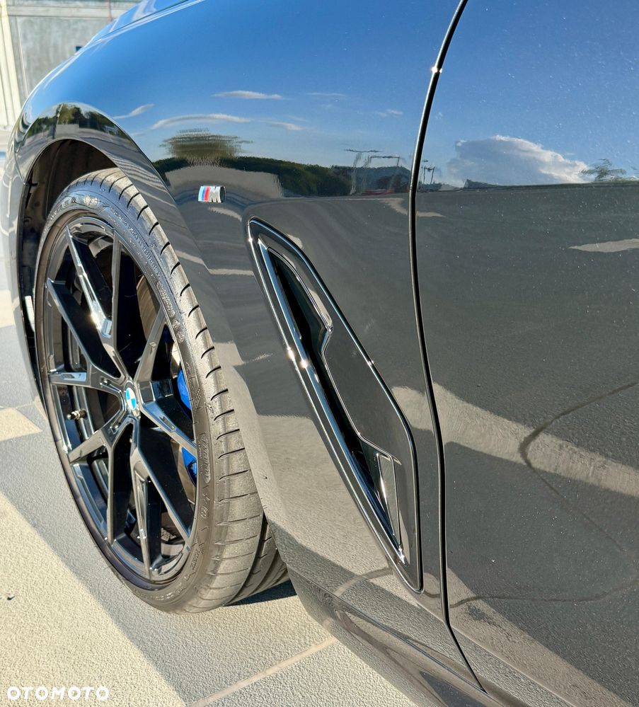 BMW Seria 8 - 14