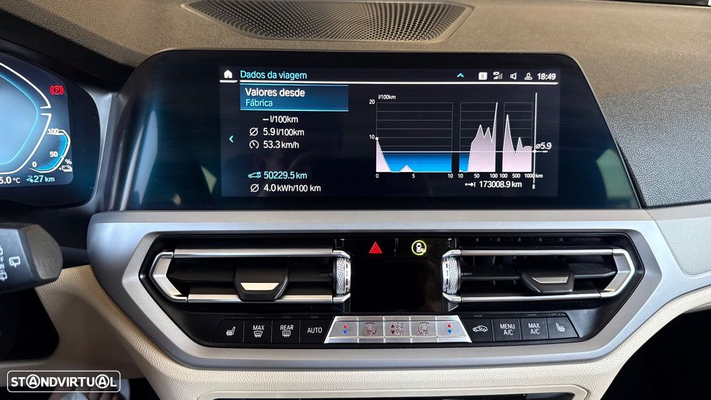 BMW 330 e Line Luxury Auto - 31