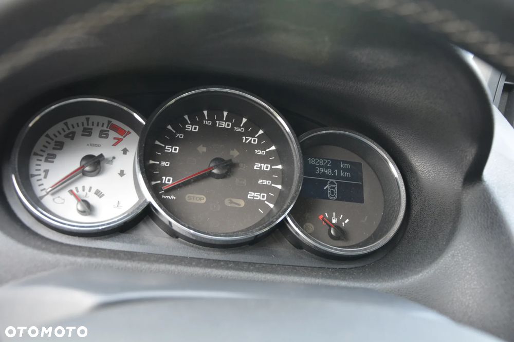 Renault Megane TCe 180 GT - 8