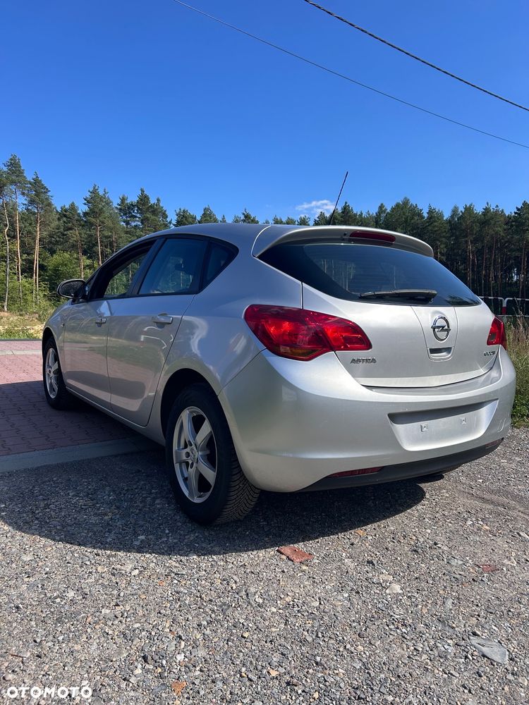 Opel Astra 1.4 Selection - 4