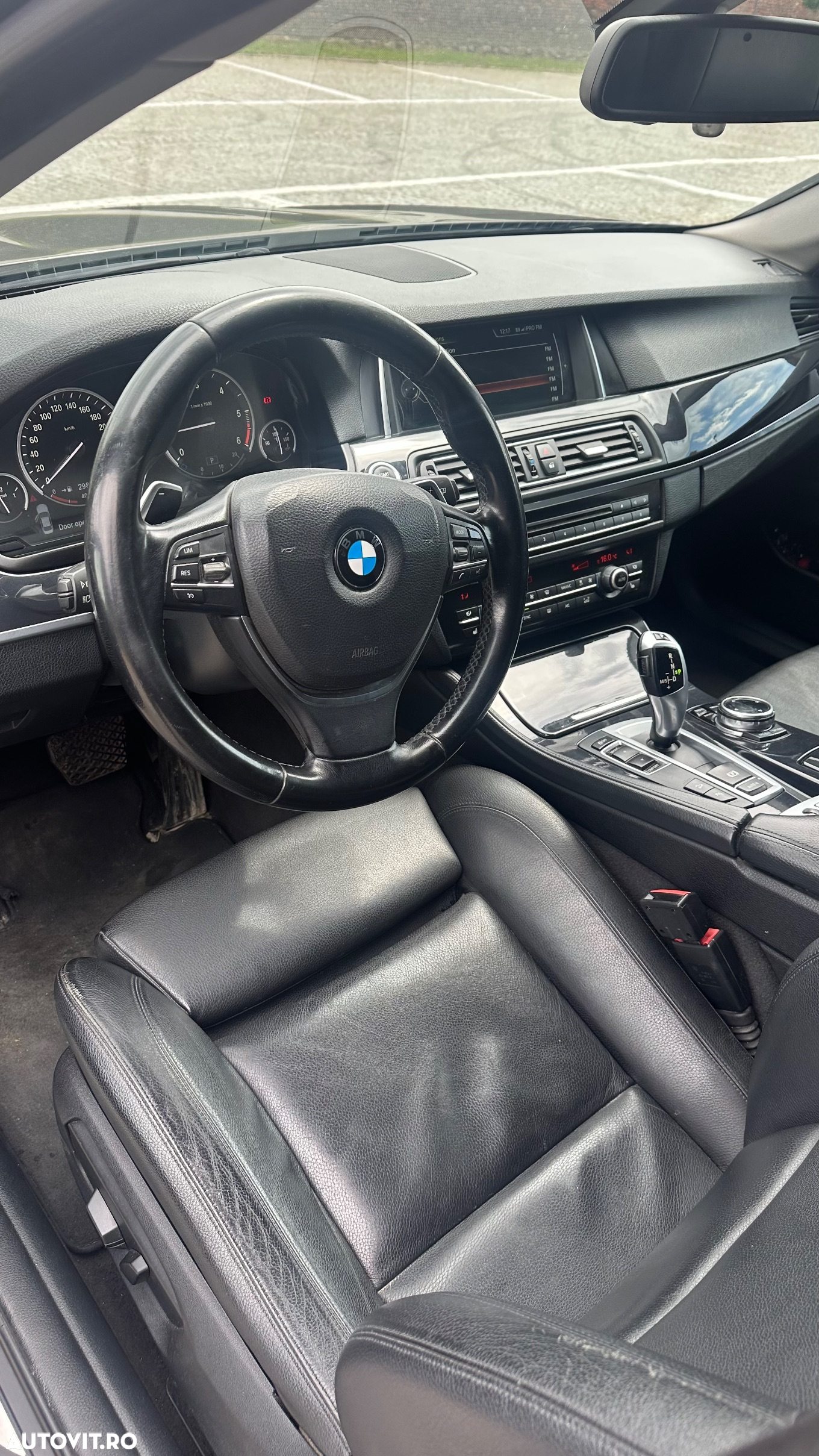 BMW Seria 5 520d xDrive - 6