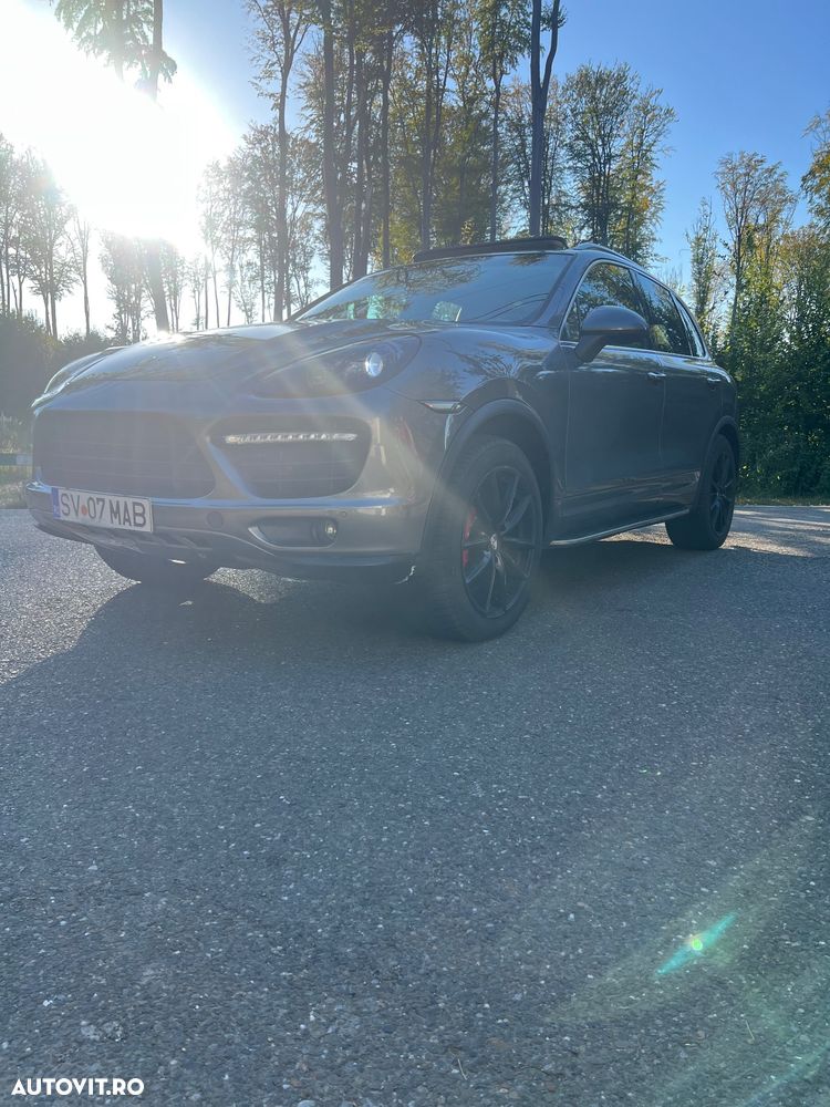 Porsche Cayenne - 9