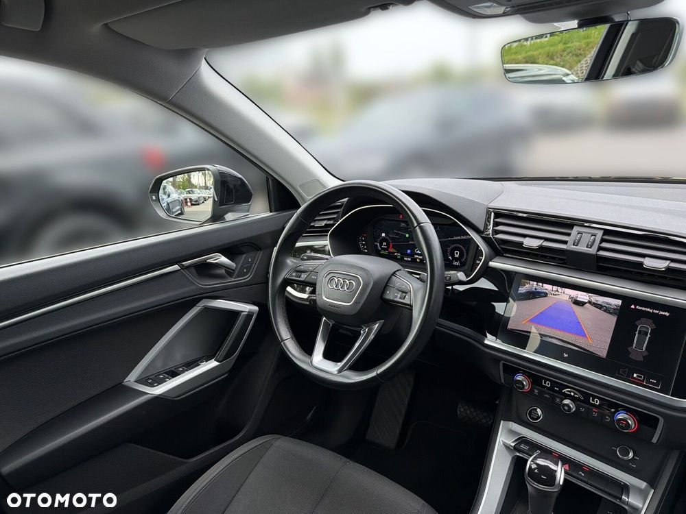 Audi Q3 - 17
