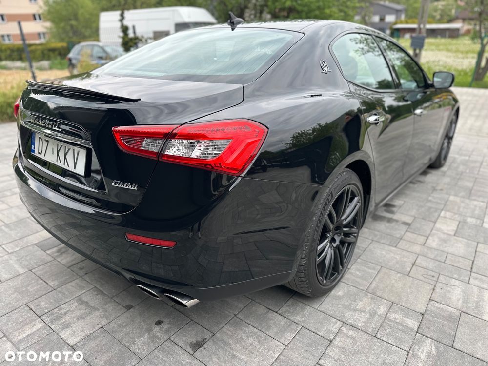 Maserati Ghibli GranLusso - 23
