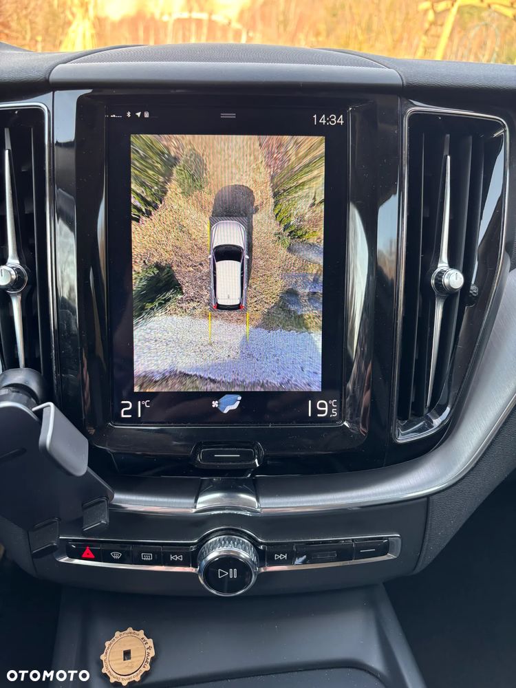 Volvo XC 60 B4 D Momentum Pro - 10
