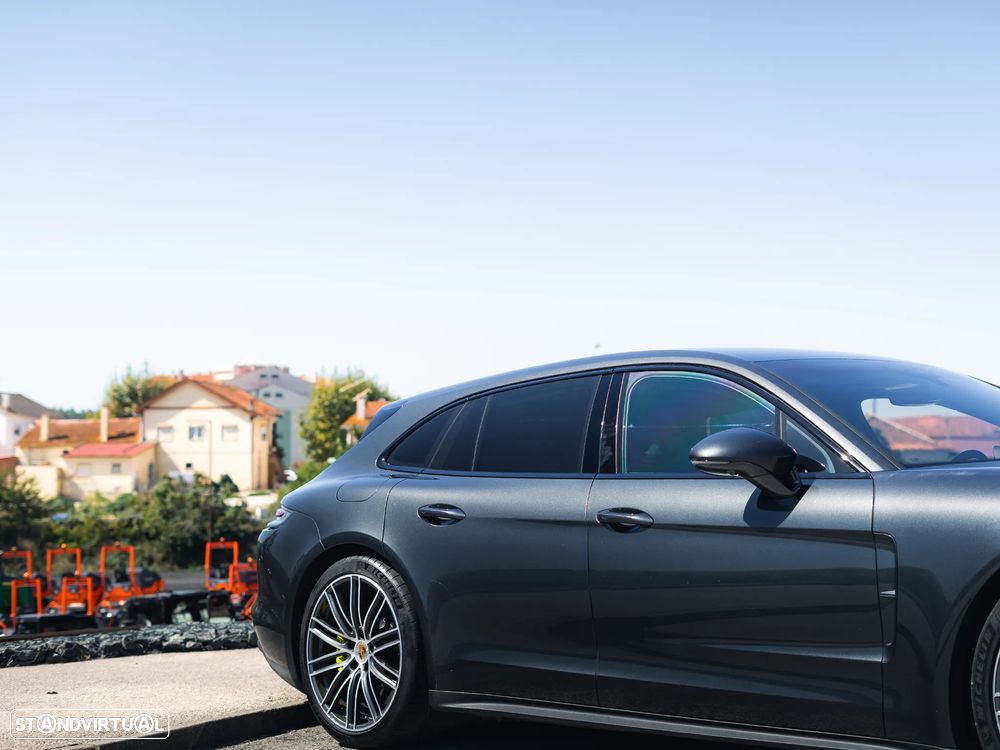 Porsche Panamera Sport Turismo Turbo S E-Hybrid - 40