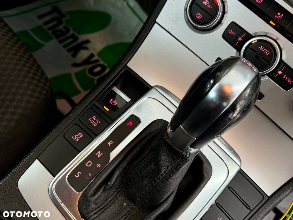 Volkswagen Passat 2.0 TDI Highline DSG - 7