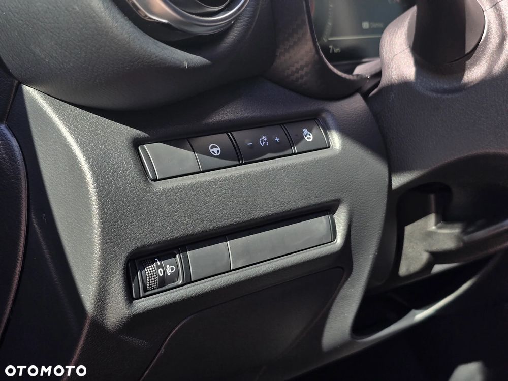 Nissan Juke 1.6 Hybrid Tekna AMT - 11