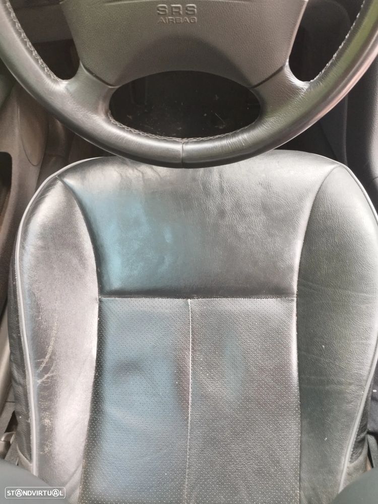 Mercedes-Benz E 200 Kompressor Classic - 25