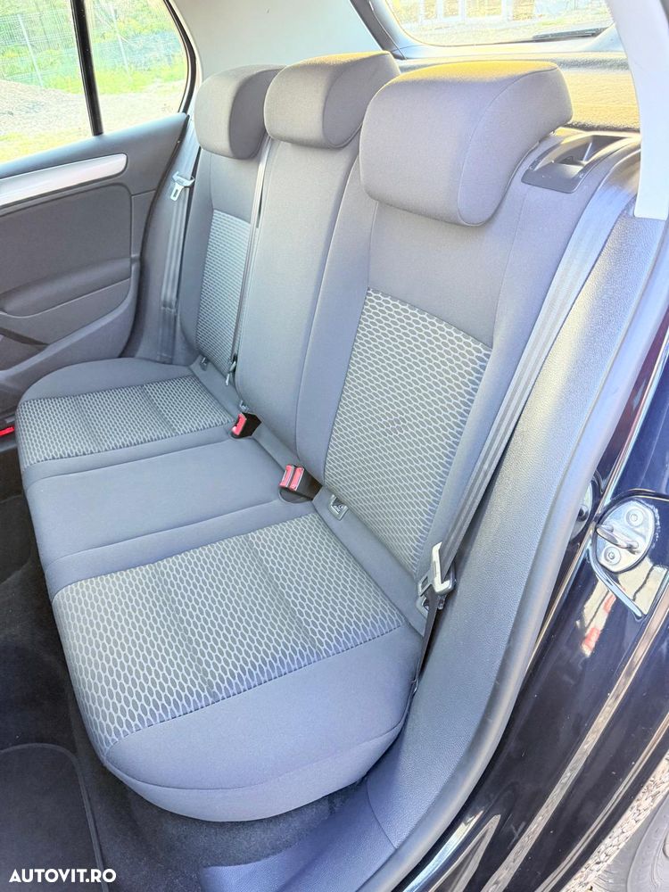 VOLKSWAGEN Golf 2011 — imagine 13