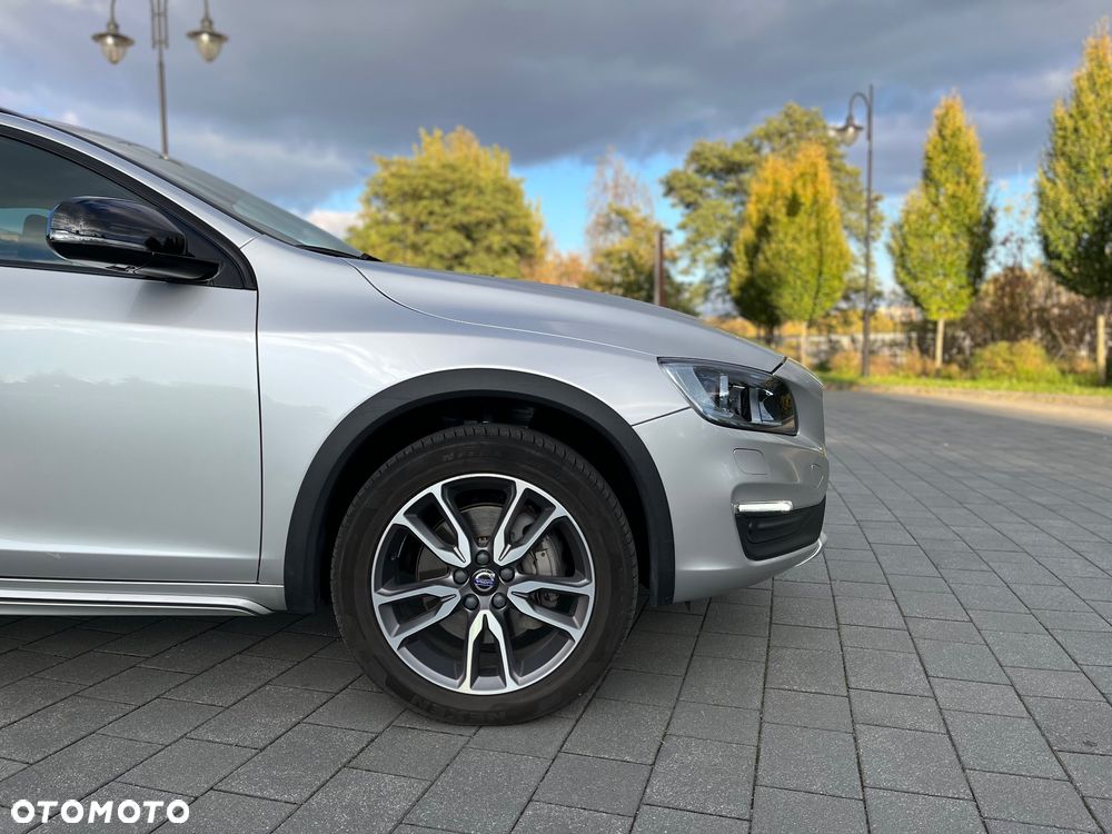 Volvo V60 Cross Country T5 AWD Geartronic - 22
