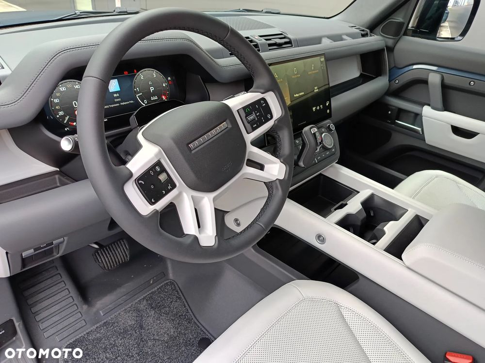 Land Rover Defender 3.0 D250 mHEV X-Dynamic SE - 14