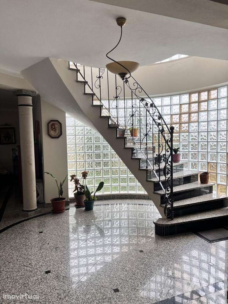 Moradia isolada T4 em Fernão Ferro de 230 m2 - Grande imagem: 4/28