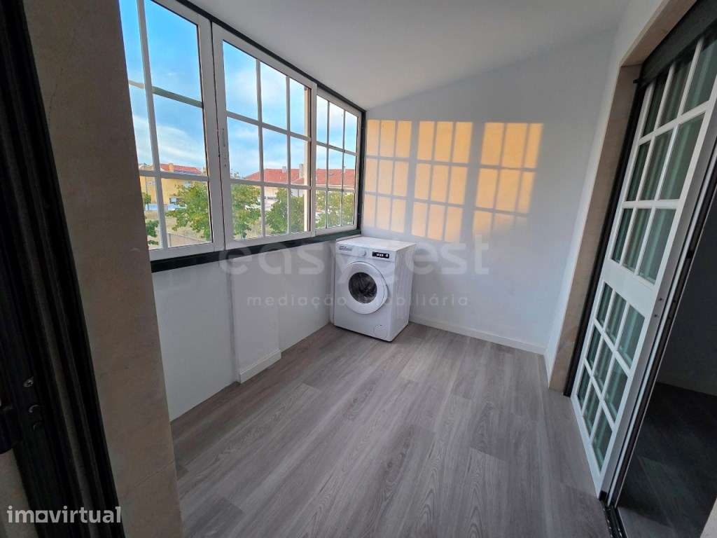 Belissimo Duplex no Centro da Charneca de Caparica - Grande imagem: 4/28