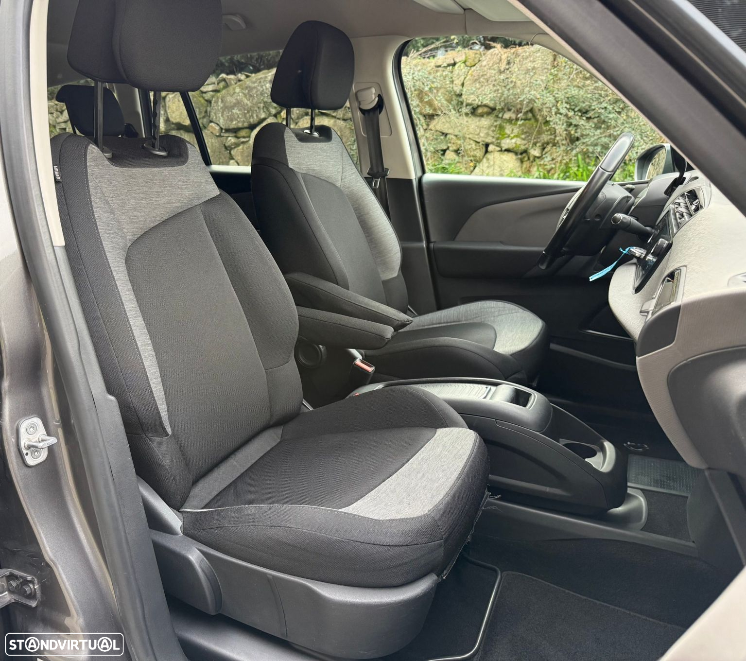 Citroën C4 Spacetourer BlueHDi 130 Stop&Start EAT8 SHINE - 25