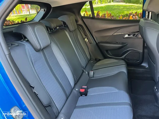 Peugeot 2008 1.2 PureTech Allure Pack - 19