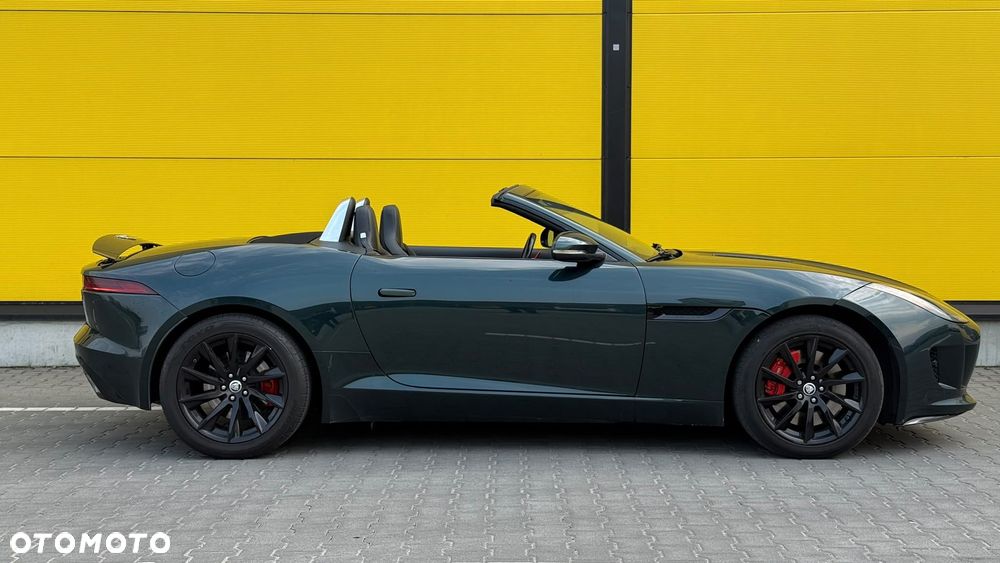 Jaguar F-Type R-Dynamic - 4