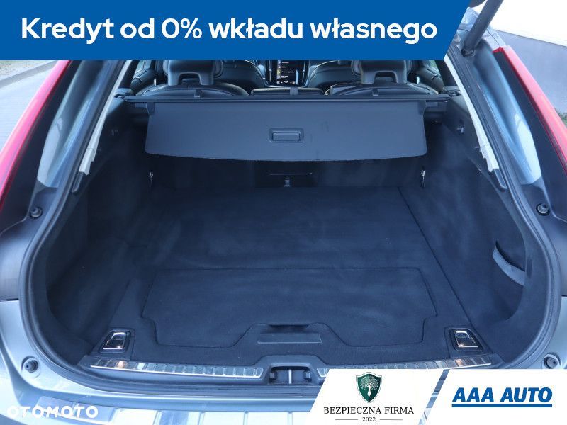 Volvo V90 Cross Country - 14