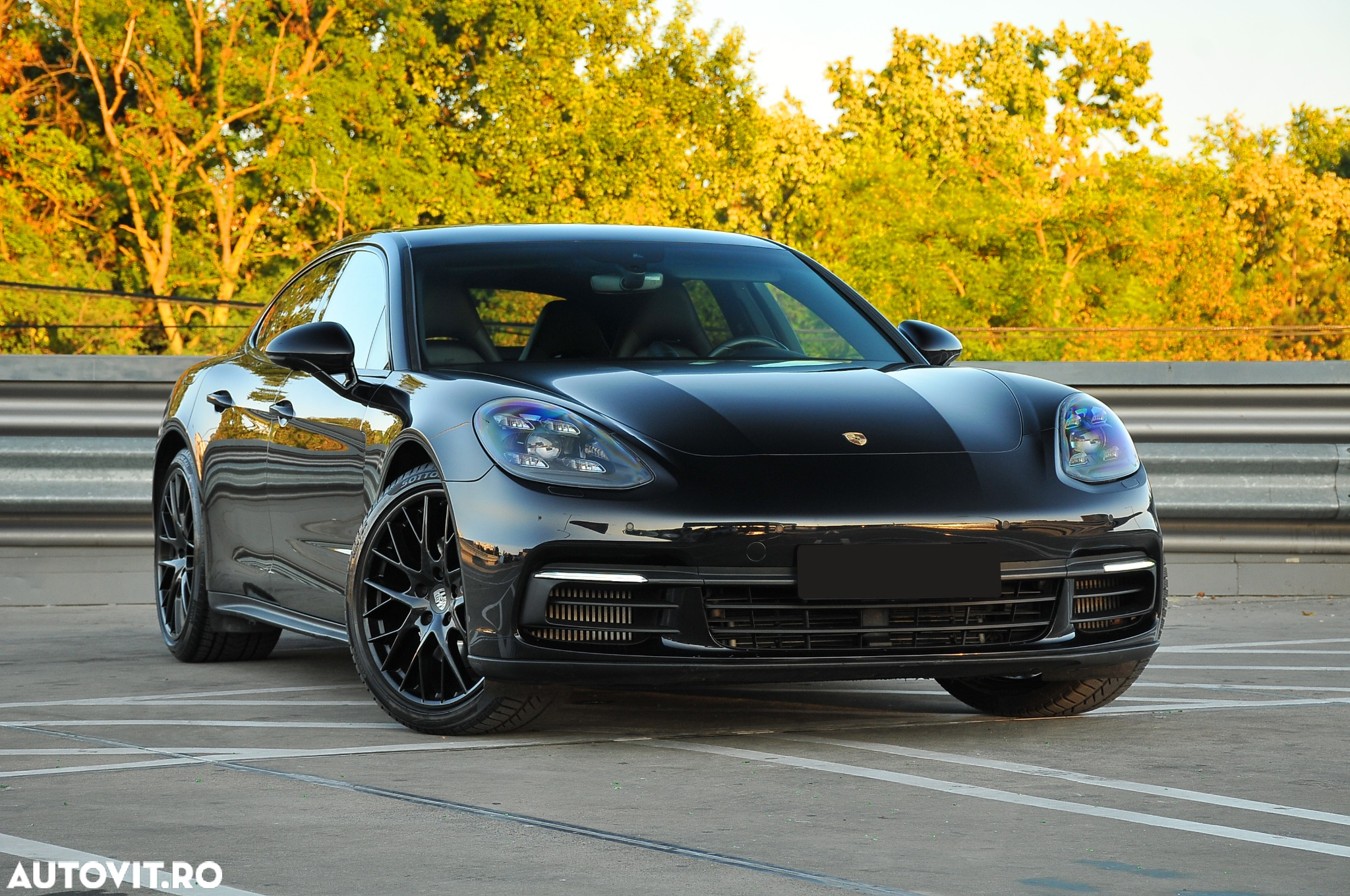 Porsche Panamera 4S - 26