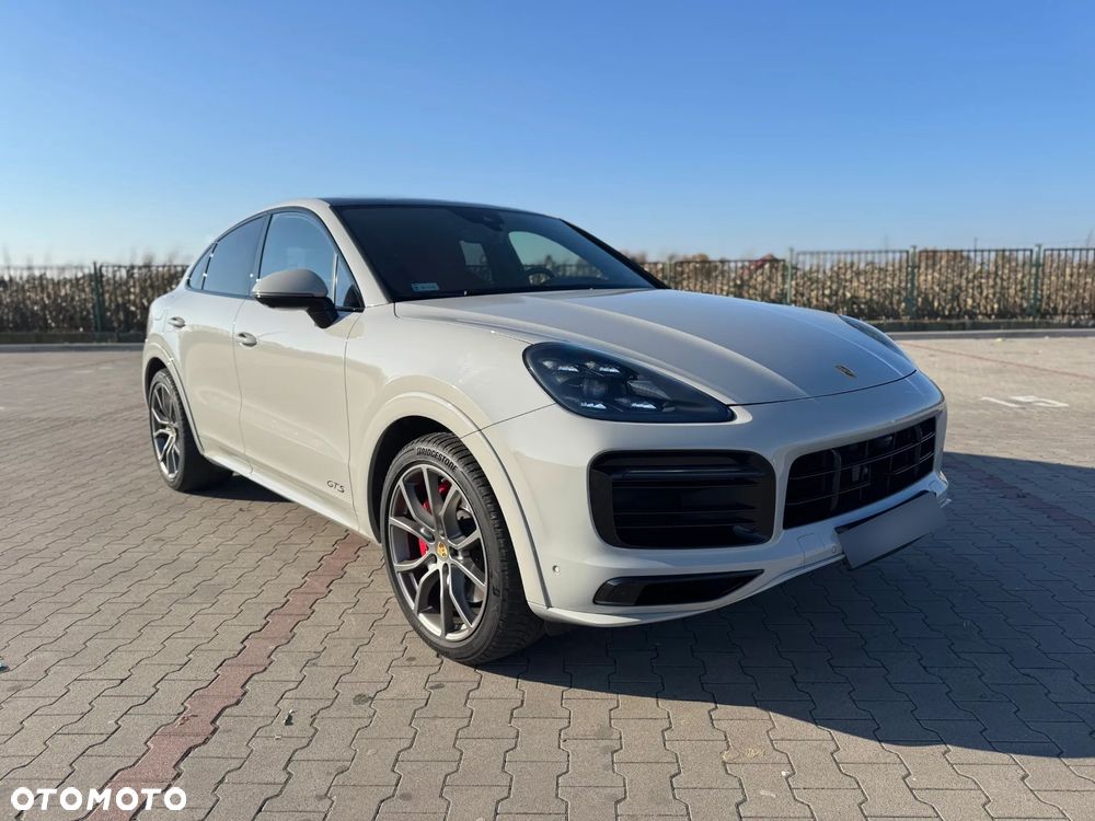 Porsche Cayenne Coupe GTS - 1