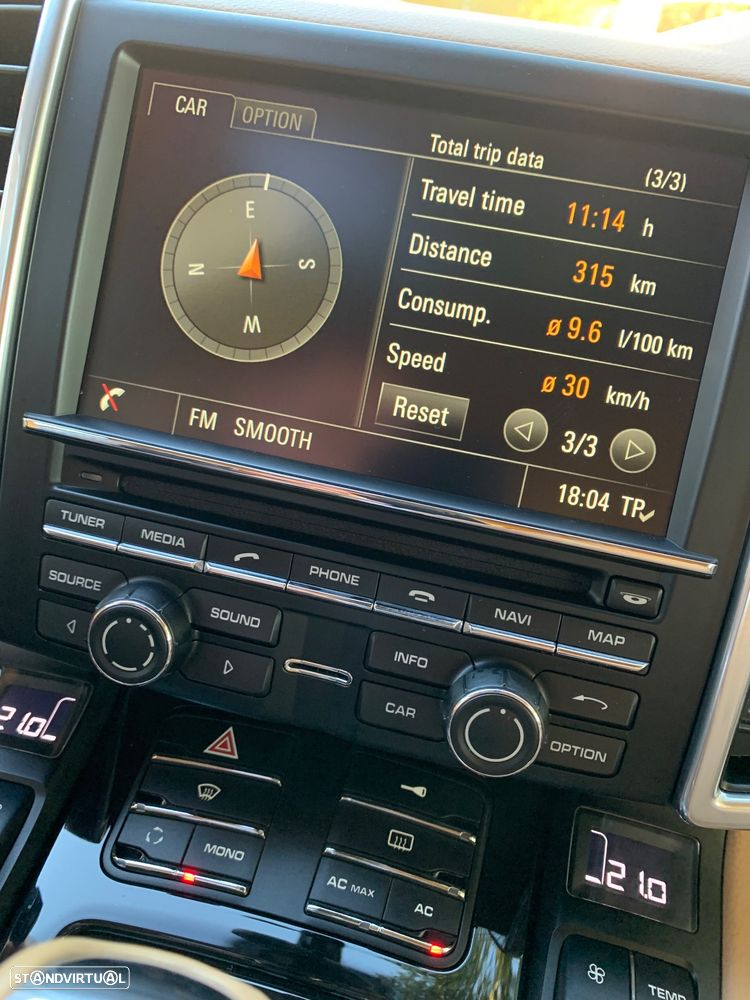 Porsche Cayenne - 26