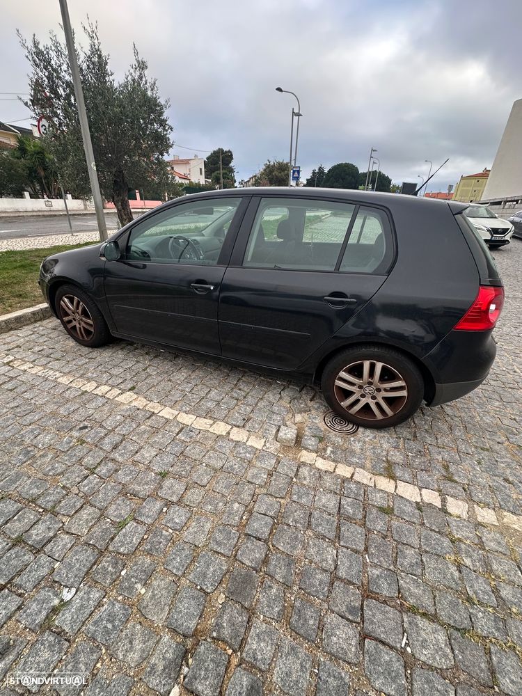 VW Golf 1.9 TDi BlueM. Confortline - 2