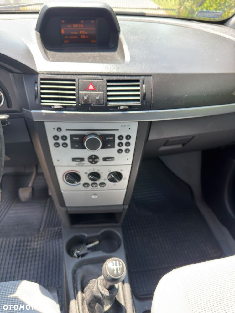 Opel Meriva 1.8 Cosmo - 11