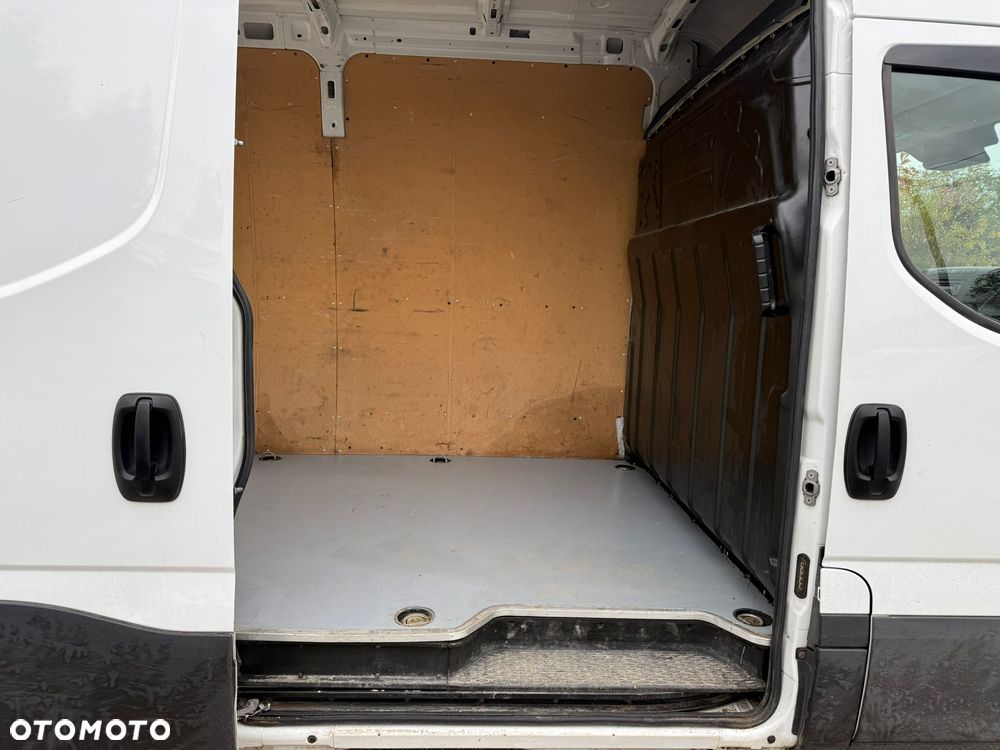 Iveco DAILY 35c14 - 12