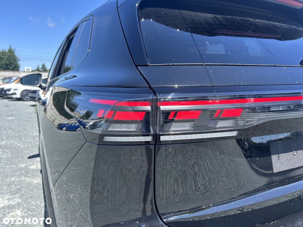Volkswagen Tiguan 1.5 eTSI R-Line Plus DSG - 22