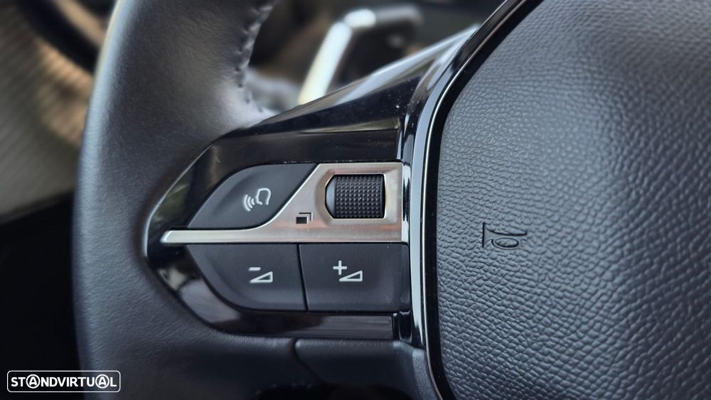 Peugeot 208 1.2 Hybrid Active e-DCS6 - 14