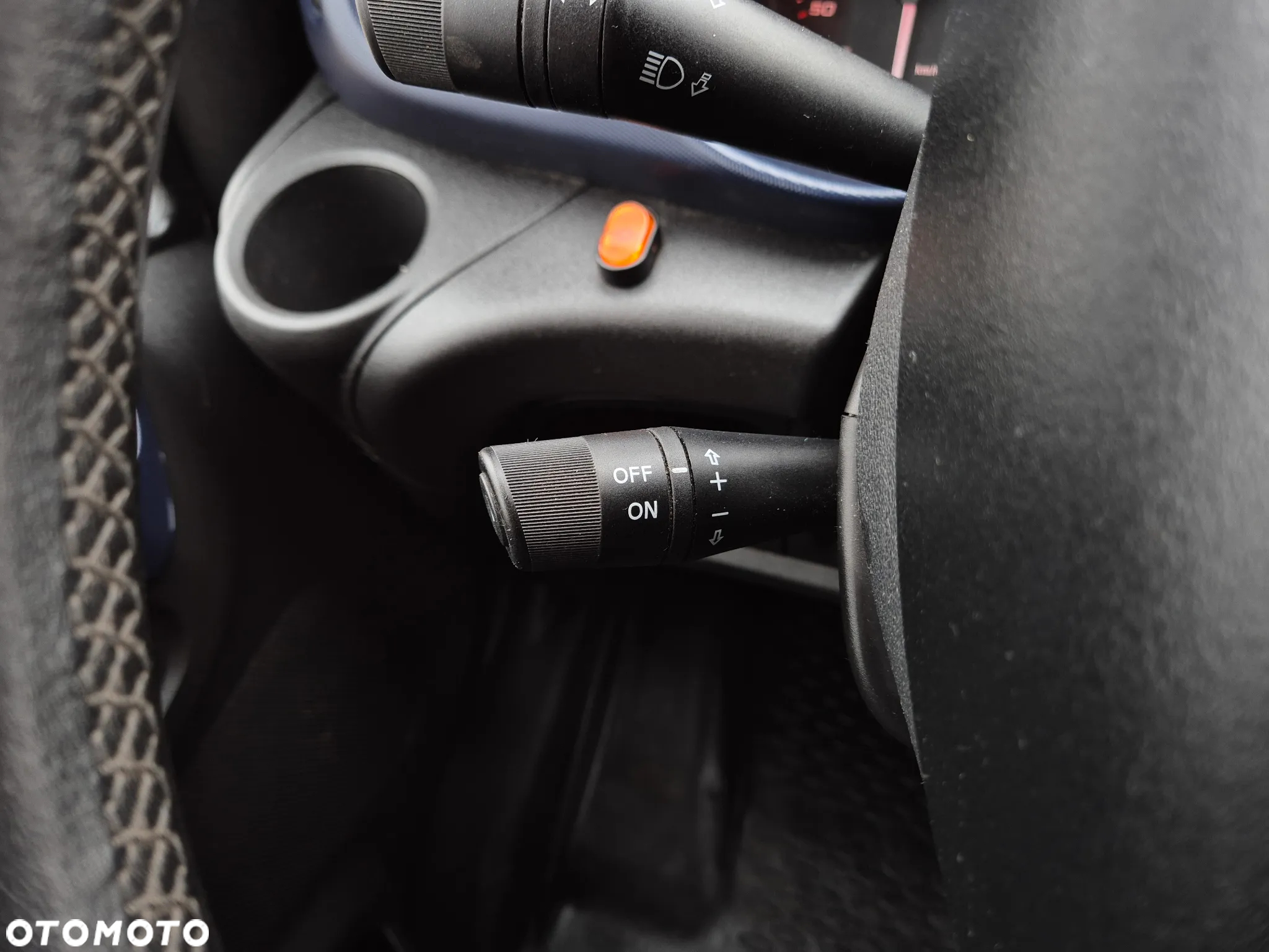 Iveco Daily 40C18 Hi-Matic 3.0 HPi, kontener 8PAL, winda 750KG - 13