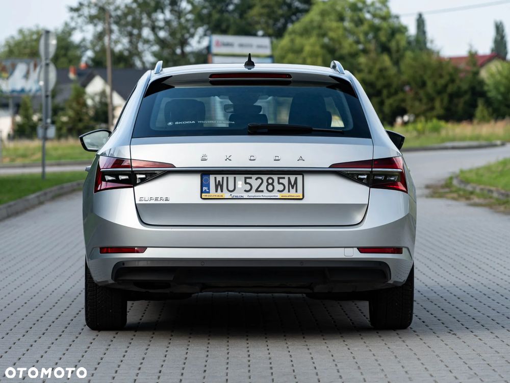 Skoda Superb 2.0 TDI SCR Ambition DSG - 4