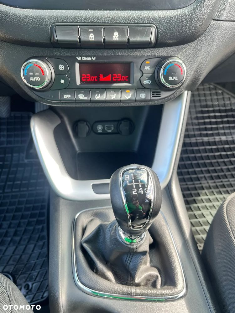 Kia Ceed 1.6 CRDi M - 17