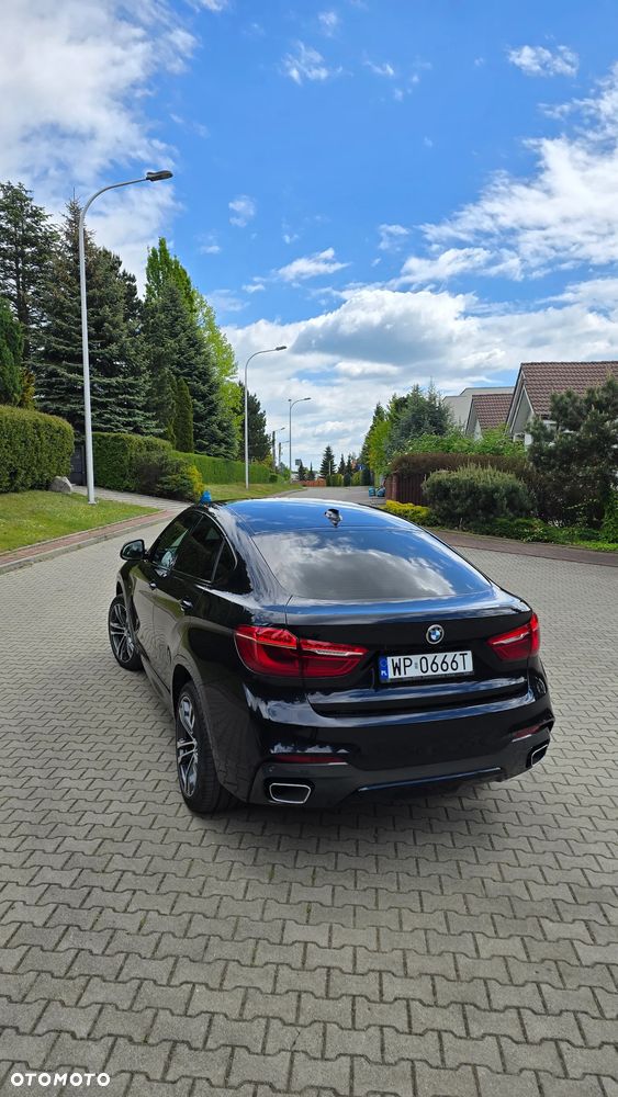 BMW X6 xDrive40d - 14