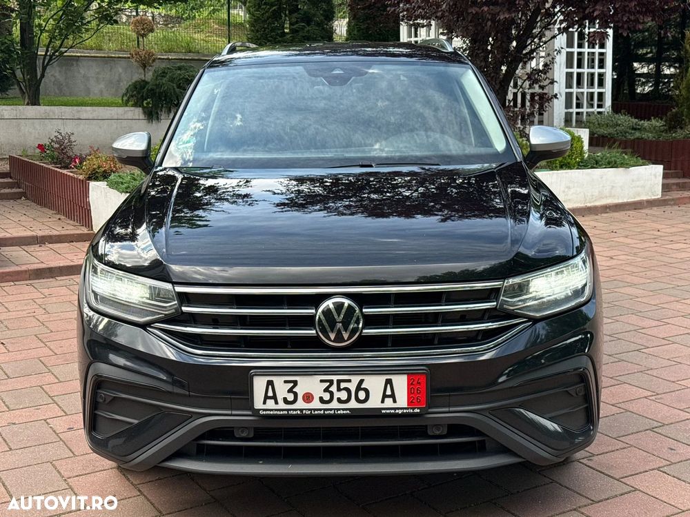 Volkswagen Tiguan 2.0 TDI SCR 4MOTION DSG Life - 24