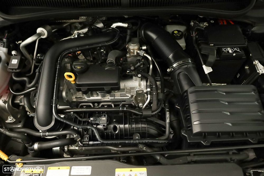VW Taigo 1.0 TSI Urban DSG - 23
