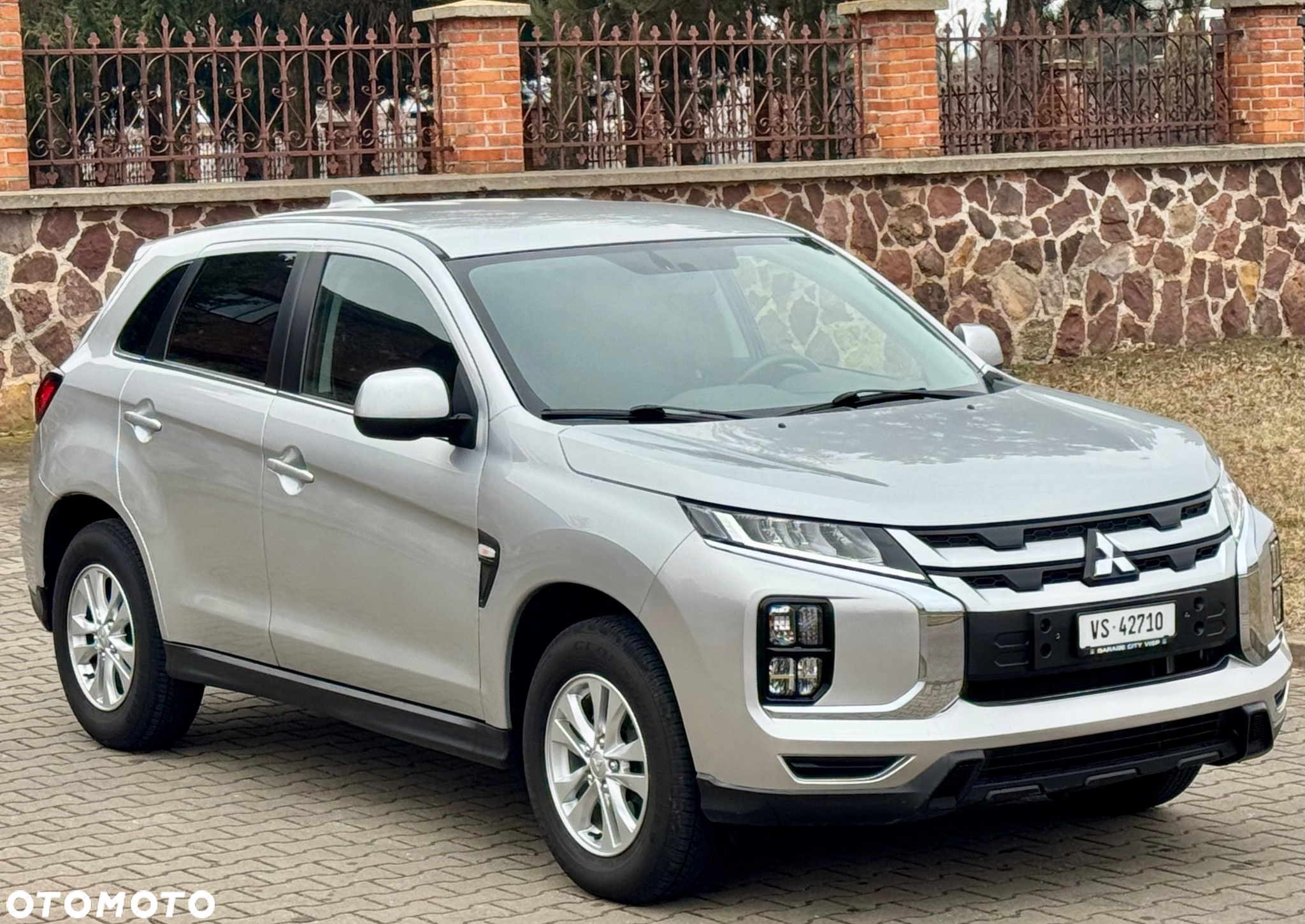 Mitsubishi ASX 2.0 2WD CVT Intro Edition+ - 11