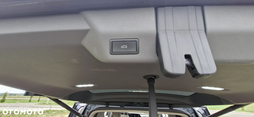 Volkswagen Multivan 1.4 TSI eHybrid PHEV 160kW L1 Energetic DSG - 20