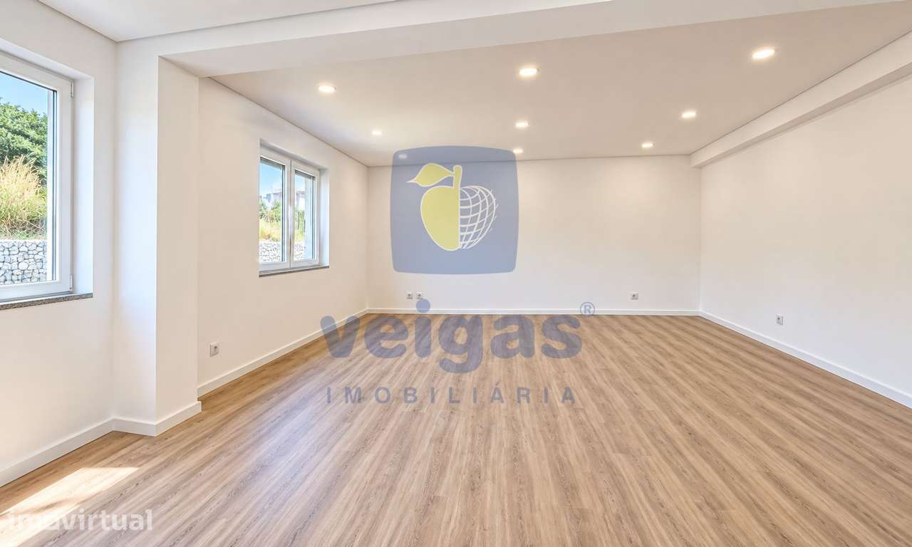 T2 totalmente renovado em Alhandra — conforto, modernidade e tranquili - Grande imagem: 2/30